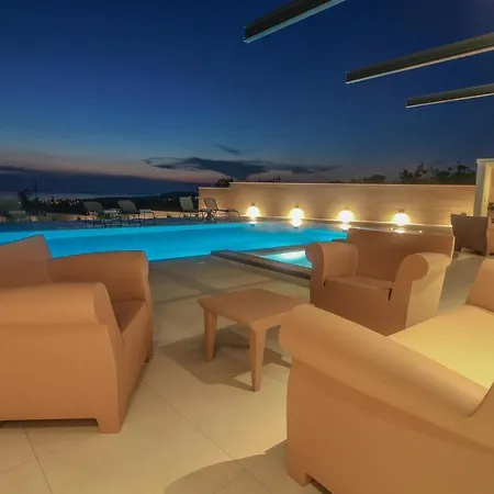 Tatil Evi Korina