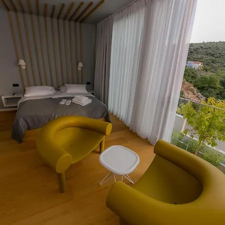 Korina Tatil Evi *
